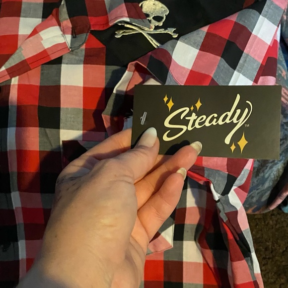 BNWT STEADY BUTTON UP - Picture 4 of 4